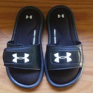 Underarmour 4D foam kids athletic slides